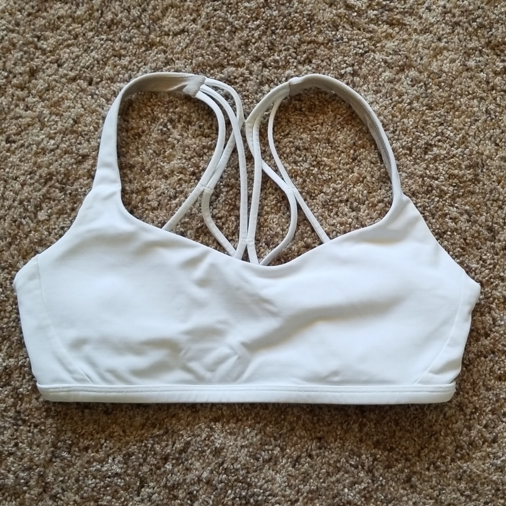 Lululemon Free to be Zen bra